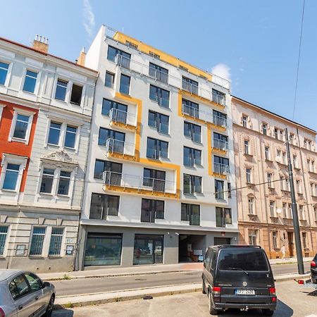 Brand New Studio Apartment # 42 In Brand New Building With Free Parking In The Center Praha Exteriér fotografie